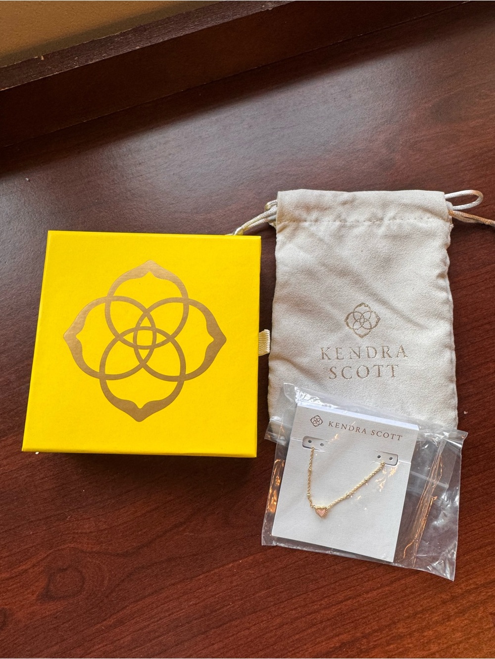Kendra Scott Mini Ari Heart Gold Necklace - Rose Quartz - Picture 5 of 5